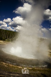 2011-08-04-001-JoFoo-Wildlife-Photography-Great-Outdoors-Yellowstone-Travel-Landscape-Geysers-Hot-Springs WR
